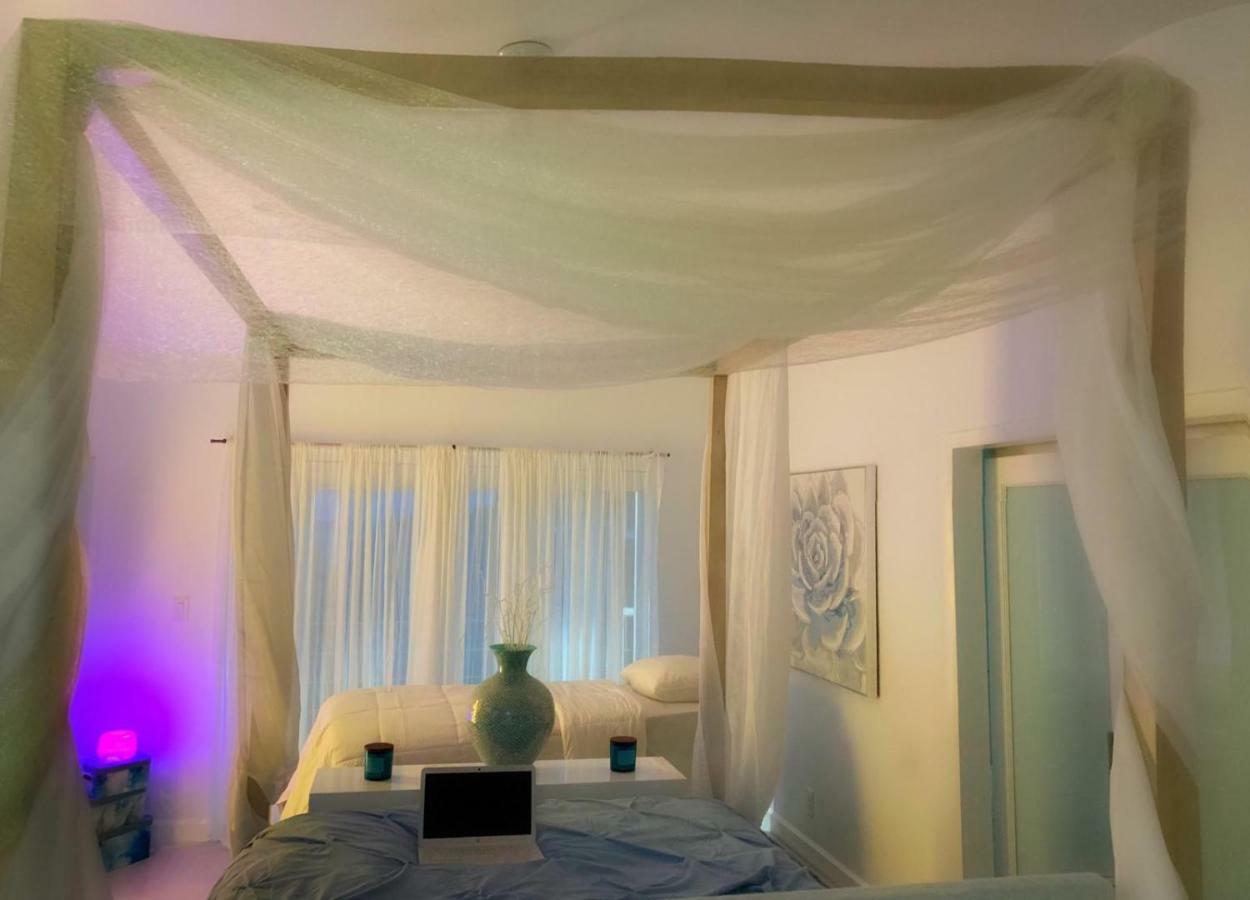 Mika'S Resort Governors Harbour Exterior foto